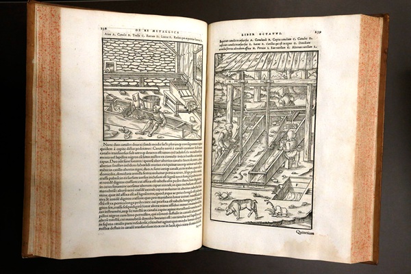 图10 - 《矿冶全书》书中一页（图片来源：farlang.com）